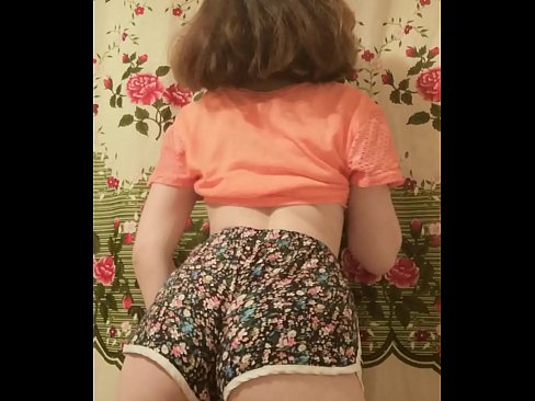 ❤️ Sexy young babe stripping off her shorts on camera ❤️❌ Beautiful porn at us ❌️