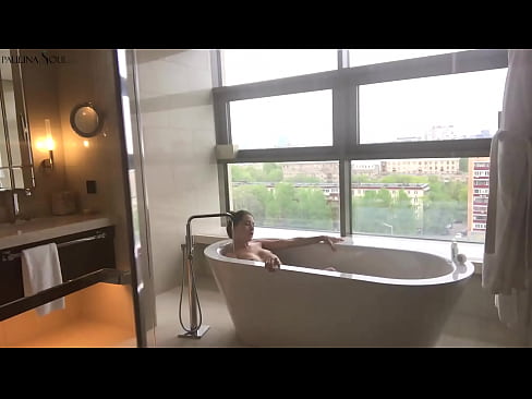 ❤️ Ogromna laska namiętnie waląca sobie cipkę w łazience ❤️❌ Beautiful porn at us ❌️