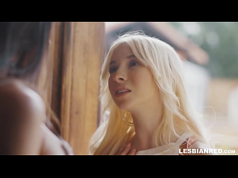 ❤️ Dziewczyna wraca do domu kilka miesięcy później i kończy się na tym, że zjada cipkę macochy ❤️❌ Beautiful porn at us ❌️