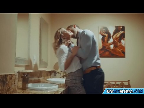 ❤️ Kiedy biuściasta blondynka uwodzi cię w publicznej toalecie ❤️❌ Beautiful porn at us ❌️